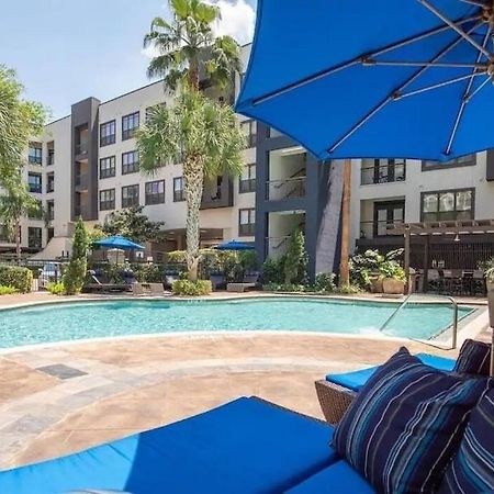 Modern Galleria Apt-Freeparking-Pool-Fast Wifi-Med Ctr Houston Exterior photo